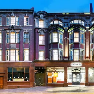 Easyhotel Newcastle Hotel
