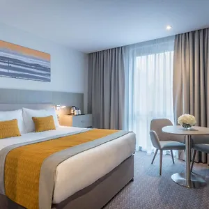 Maldron Newcastle Hotel