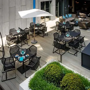 One Newcastle Hotel
